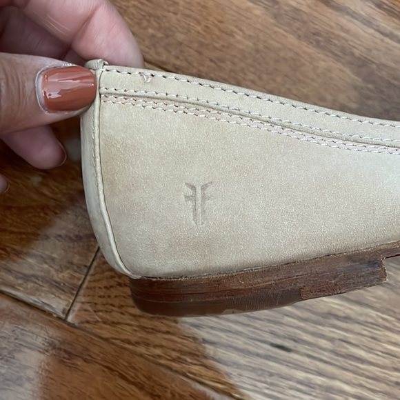 Frye Cream Leather Flats - Picture 2 of 9